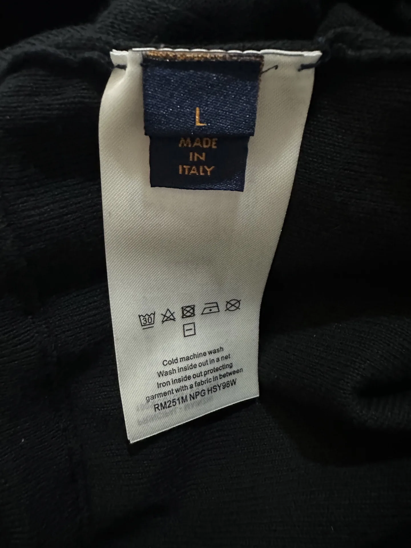 Logo-Patch Cotton-Blend Cargo Shorts D28511892 — view 9