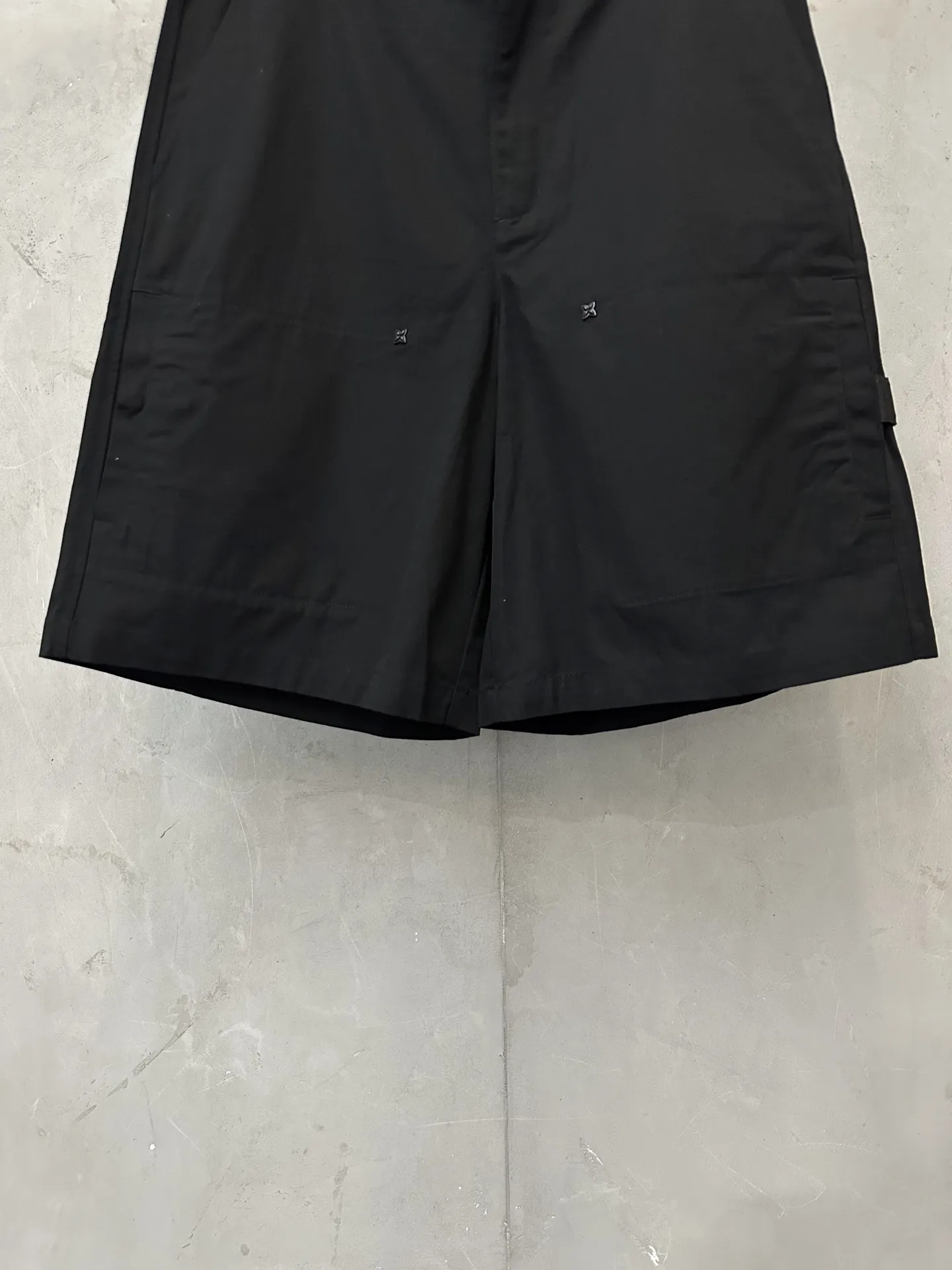 Cotton Ripstop Cargo Shorts D28522208 — view 4