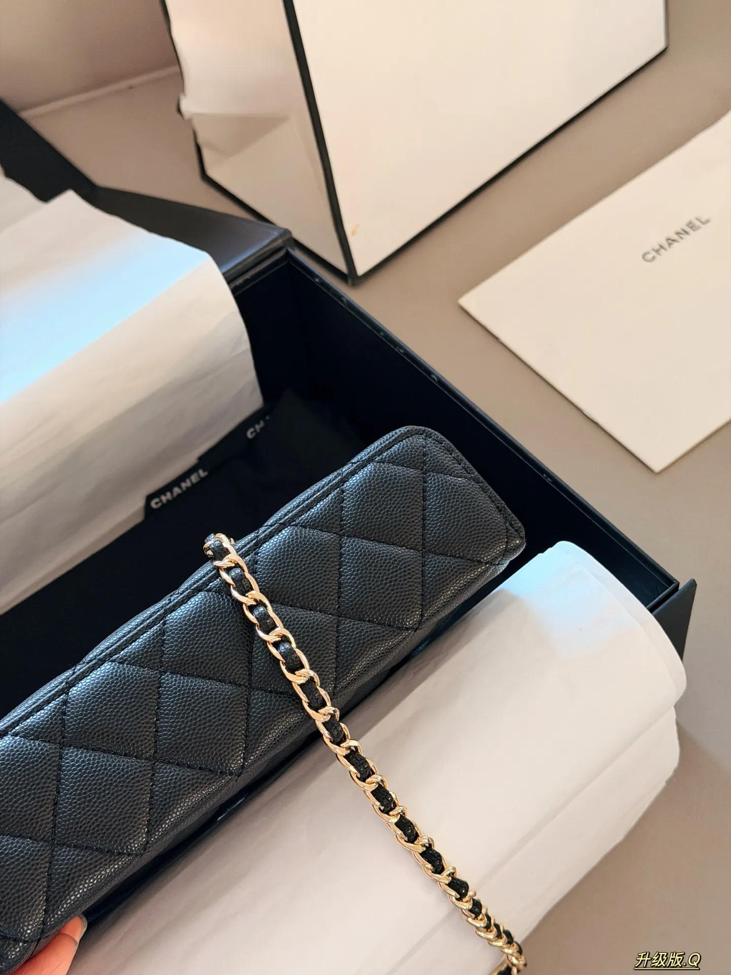 Quilted Vanity Case with Chain Strap D28518412 — view 8