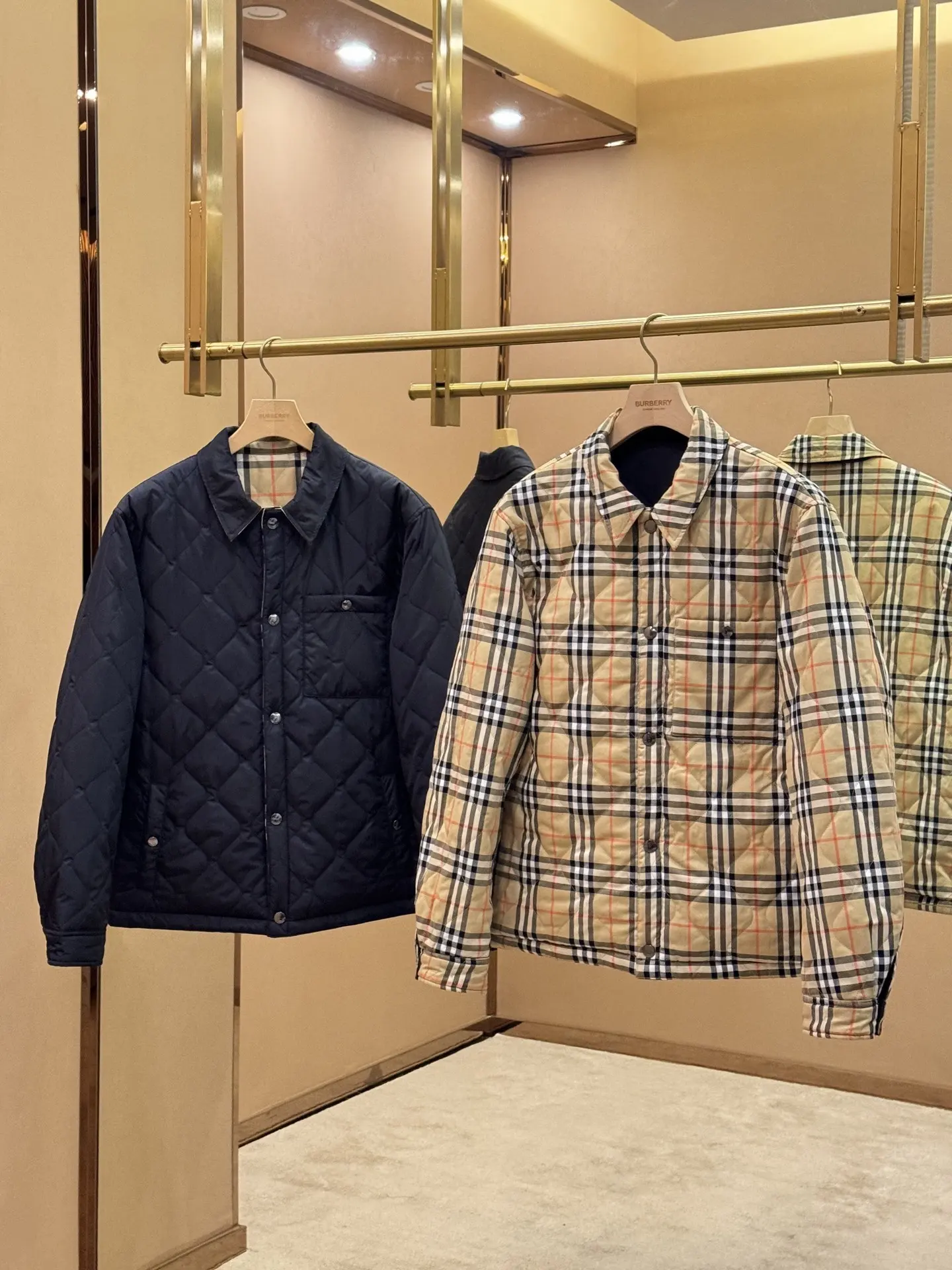 Reversible Check Quilted Jacket D28516019
