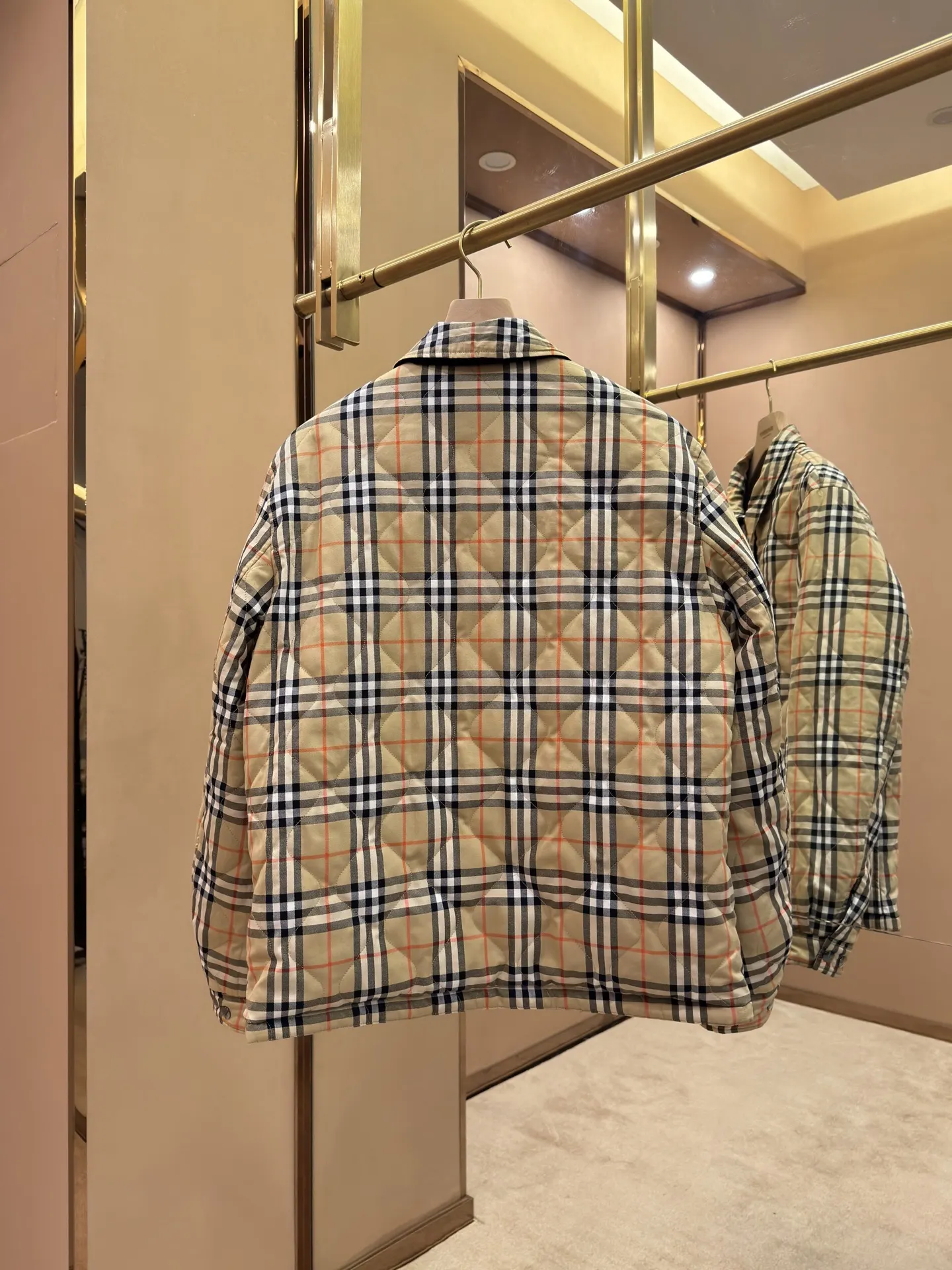 Reversible Check Quilted Jacket D28516019 — view 5