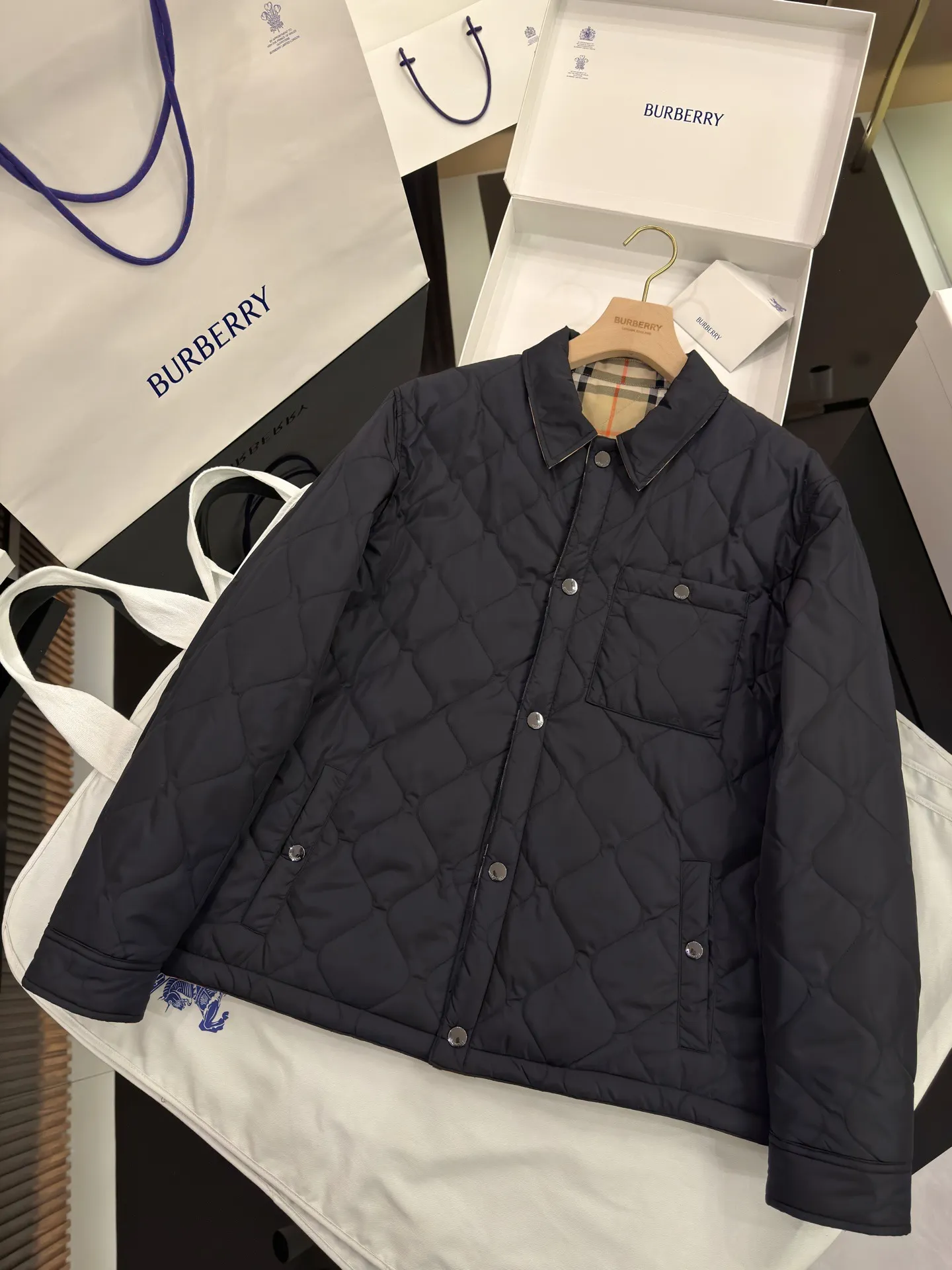 Reversible Check Quilted Jacket D28516019 — view 6