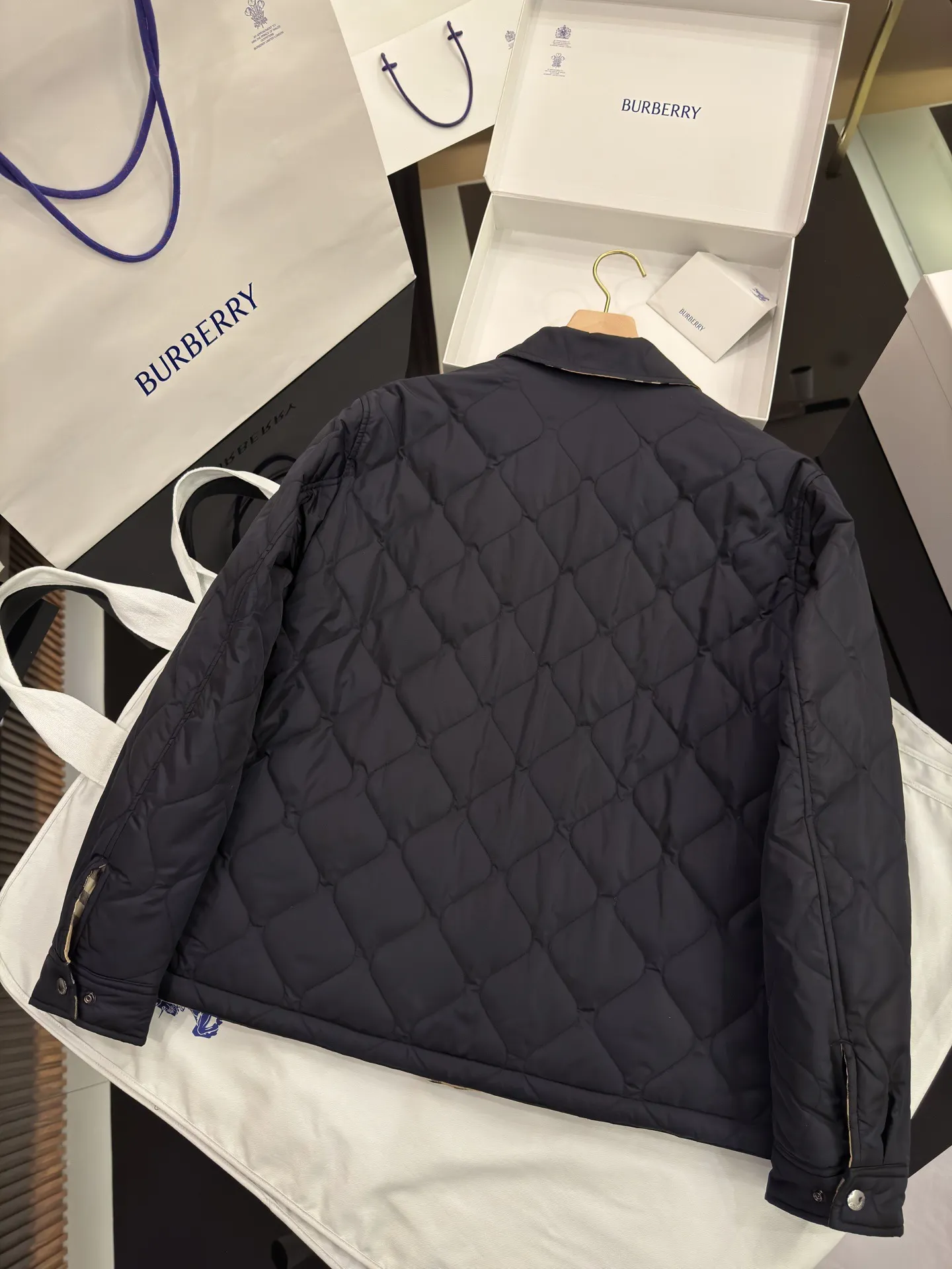 Reversible Check Quilted Jacket D28516019 — view 7