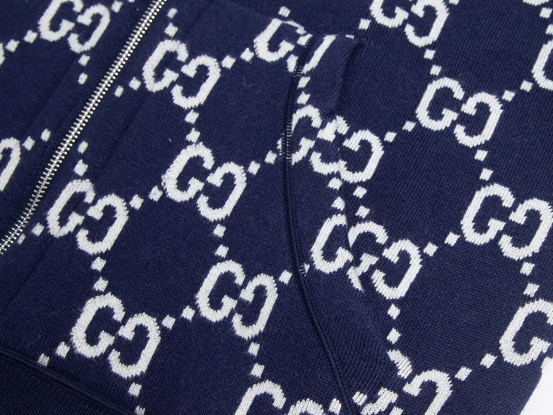 Reversible Monogram Cashmere-Blend Zip-Up Hoodie D28515998 — view 6