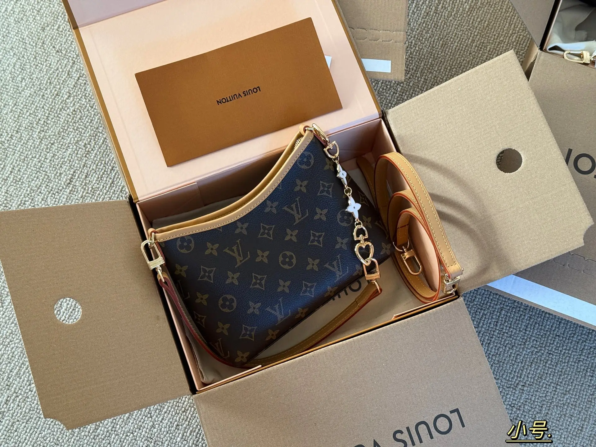 Monogram Canvas Hobo Bag D28517954