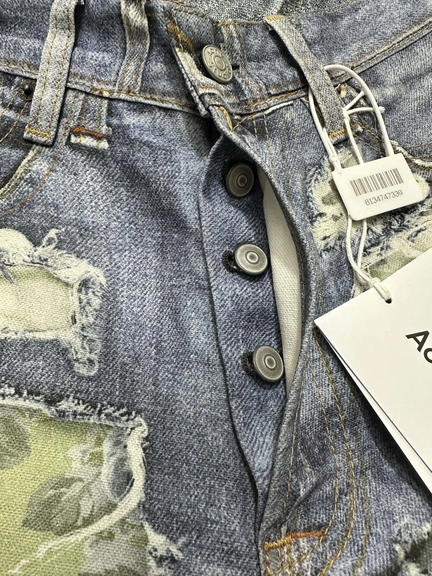 1981 Floral Print Distressed Straight-Leg Jeans D29011205 — view 6