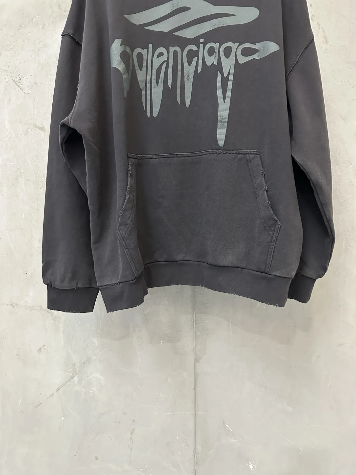 Logo Print Distressed Cotton-Jersey Hoodie D29018881 — view 4