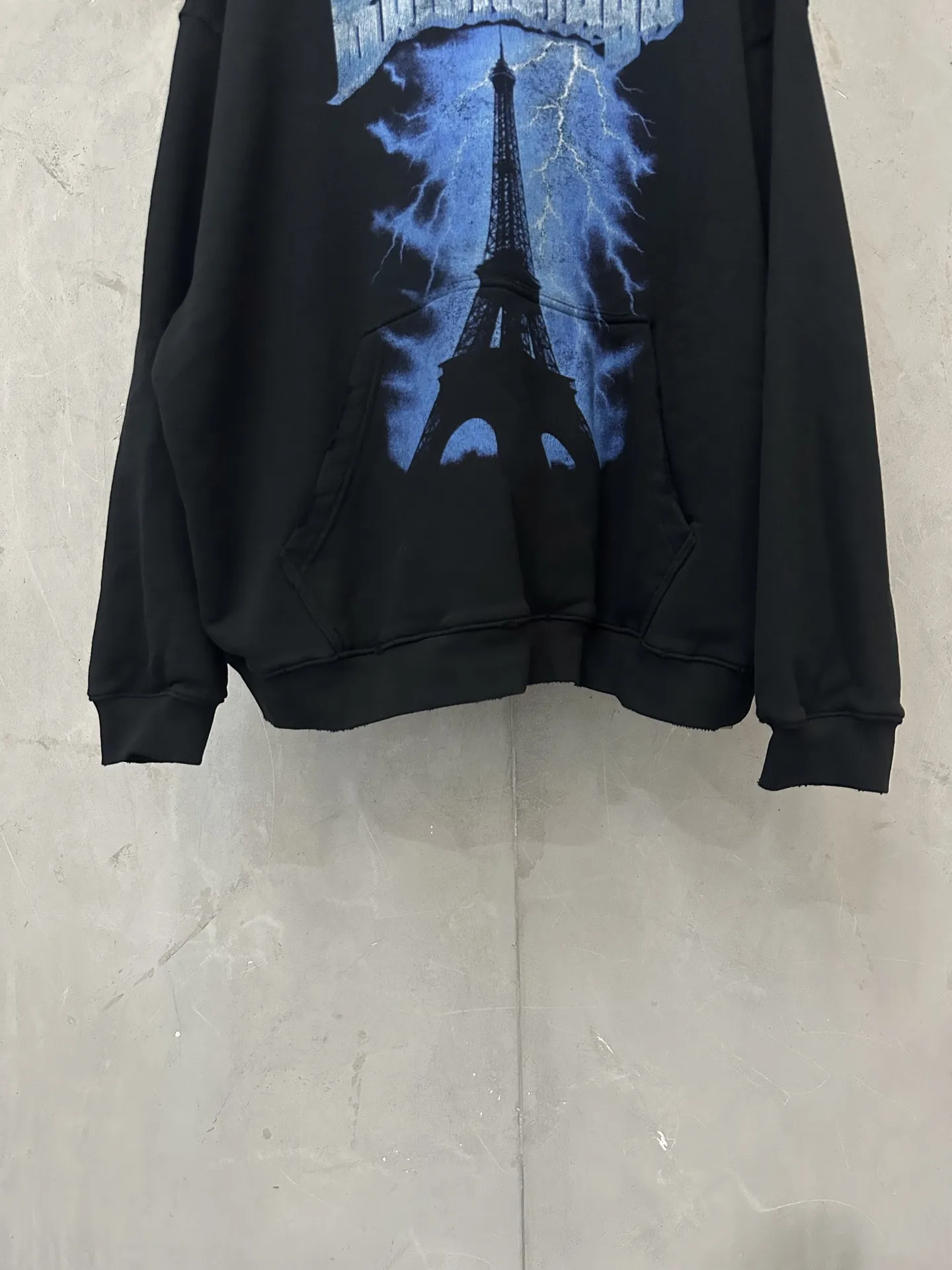 Eiffel Tower Lightning Print Oversized Hoodie D29023746 — view 4