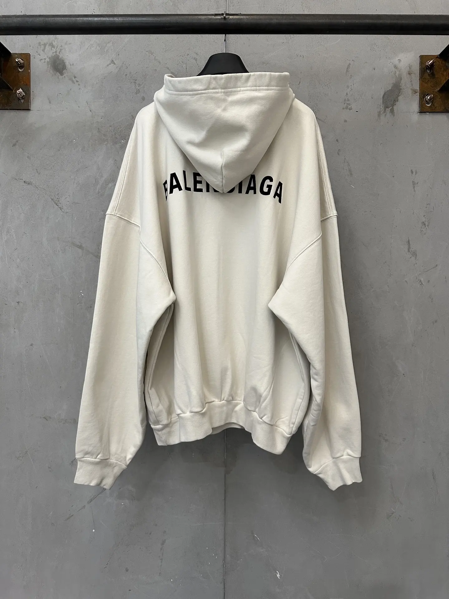 Logo Embroidered Open-Neck Hoodie D29018941 — view 2