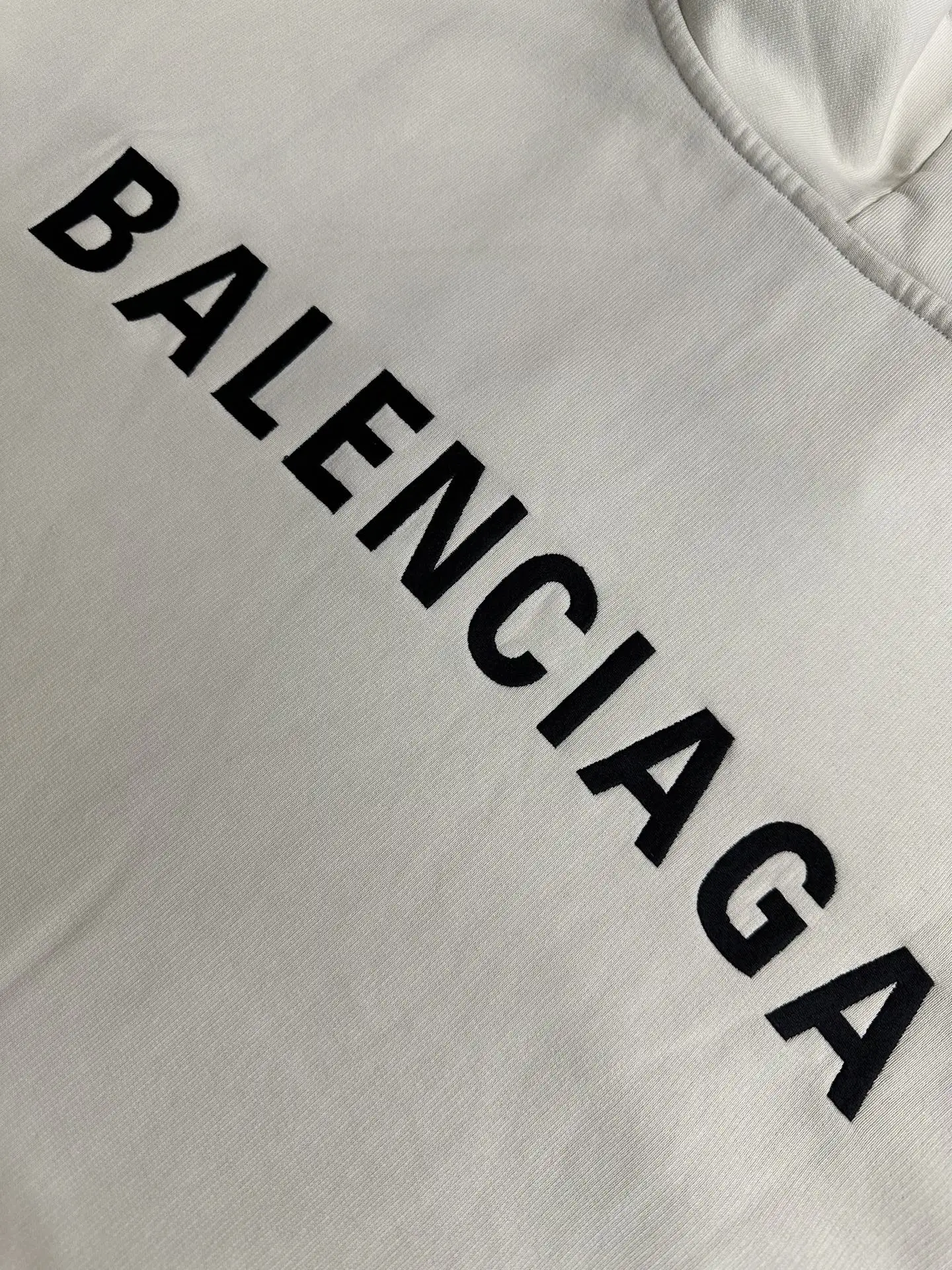 Logo Embroidered Open-Neck Hoodie D29018941 — view 9