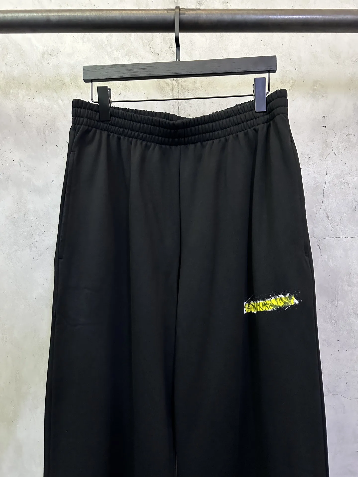 Tape Logo Wide-Leg Cotton Sweatpants D29012384 — view 3