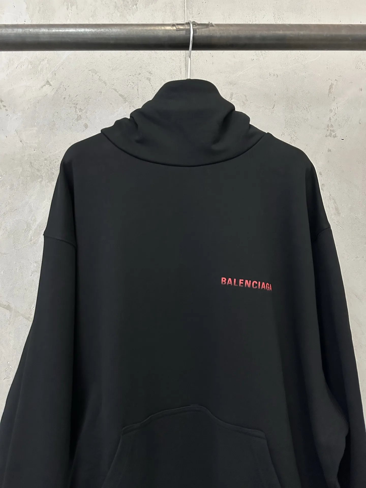 Logo Gradient Ninja Mask Hoodie D29018874 — view 3