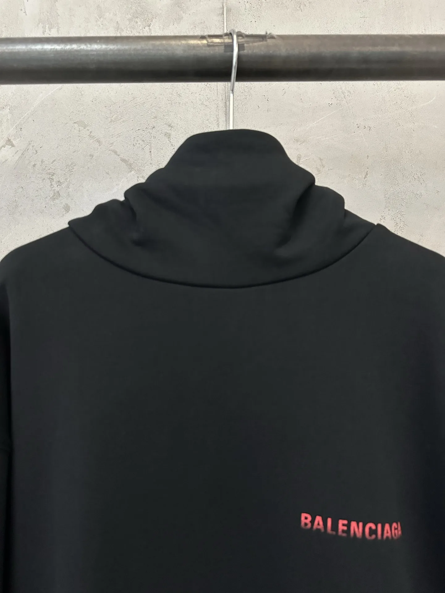 Logo Gradient Ninja Mask Hoodie D29018874 — view 5