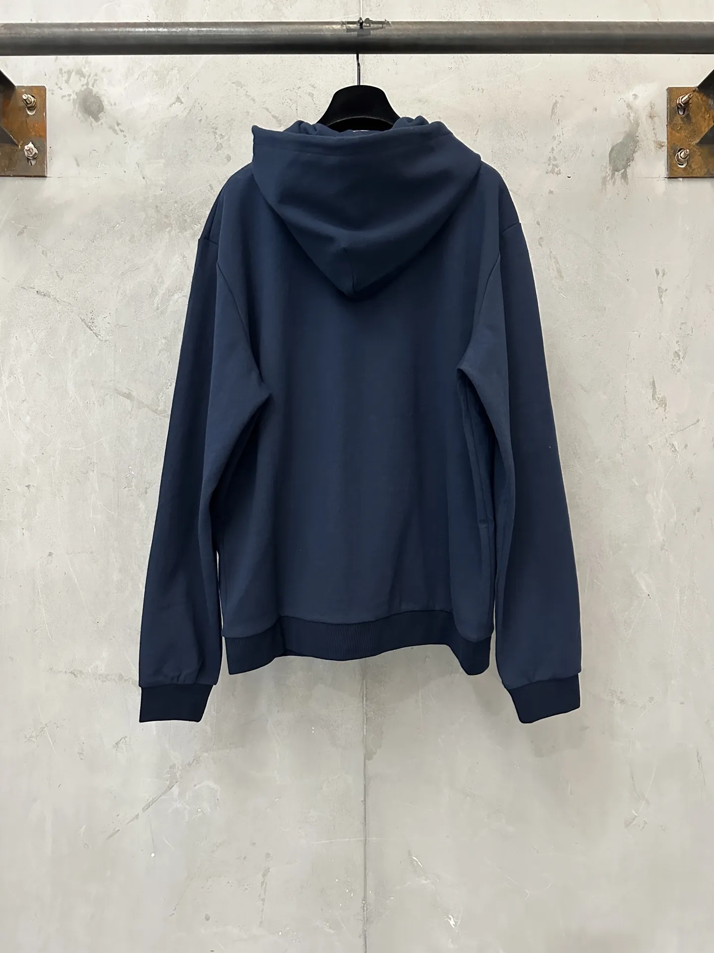 Logo-Embroidered Zip-Up Hoodie D29023116 — view 2