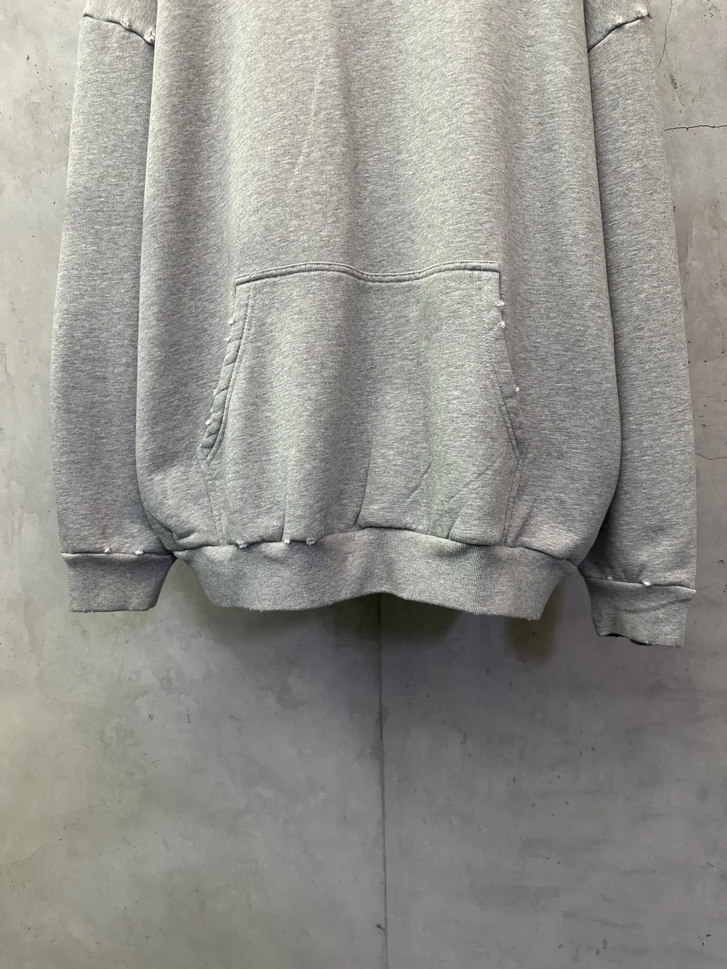 Logo Print Distressed Cotton-Jersey Hoodie D29020537 — view 4