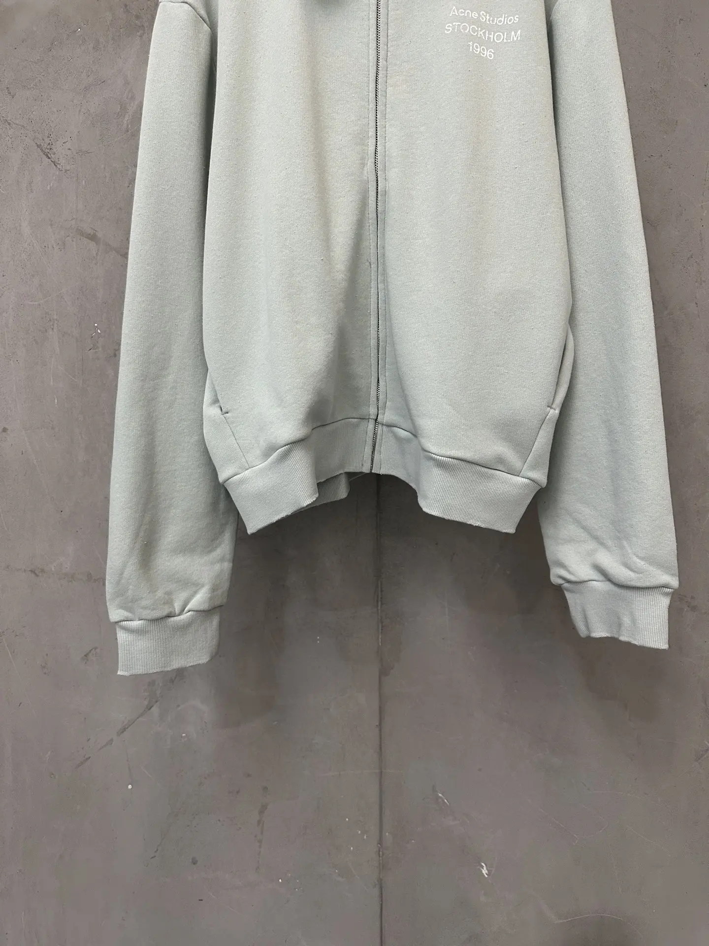 Logo-Embroidered Zip-Up Sweatshirt D30023123 — view 4