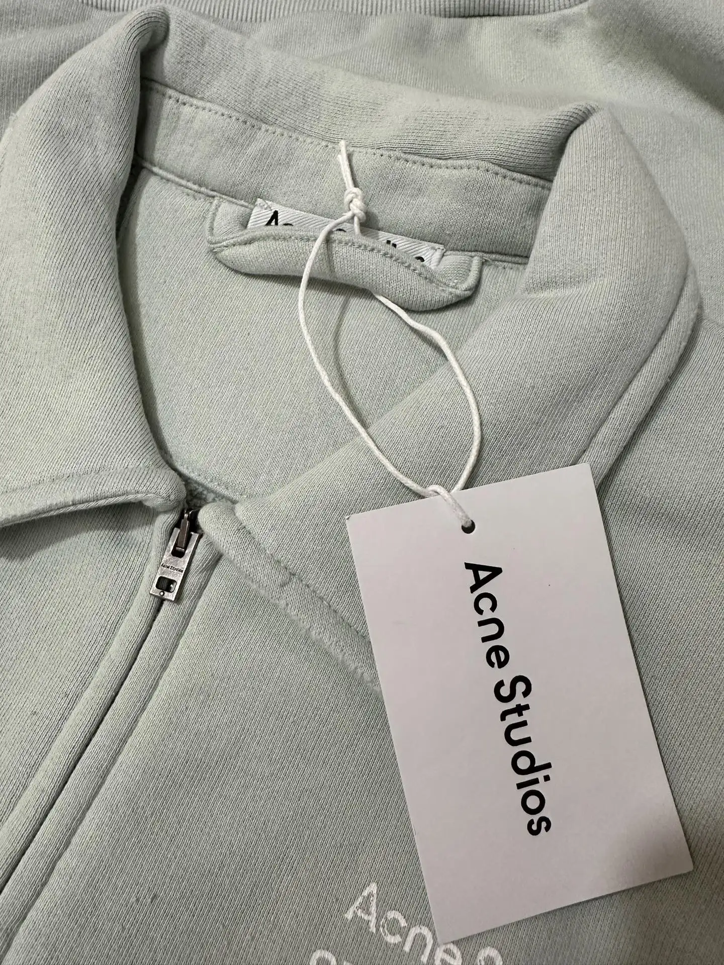 Logo-Embroidered Zip-Up Sweatshirt D30023123 — view 6