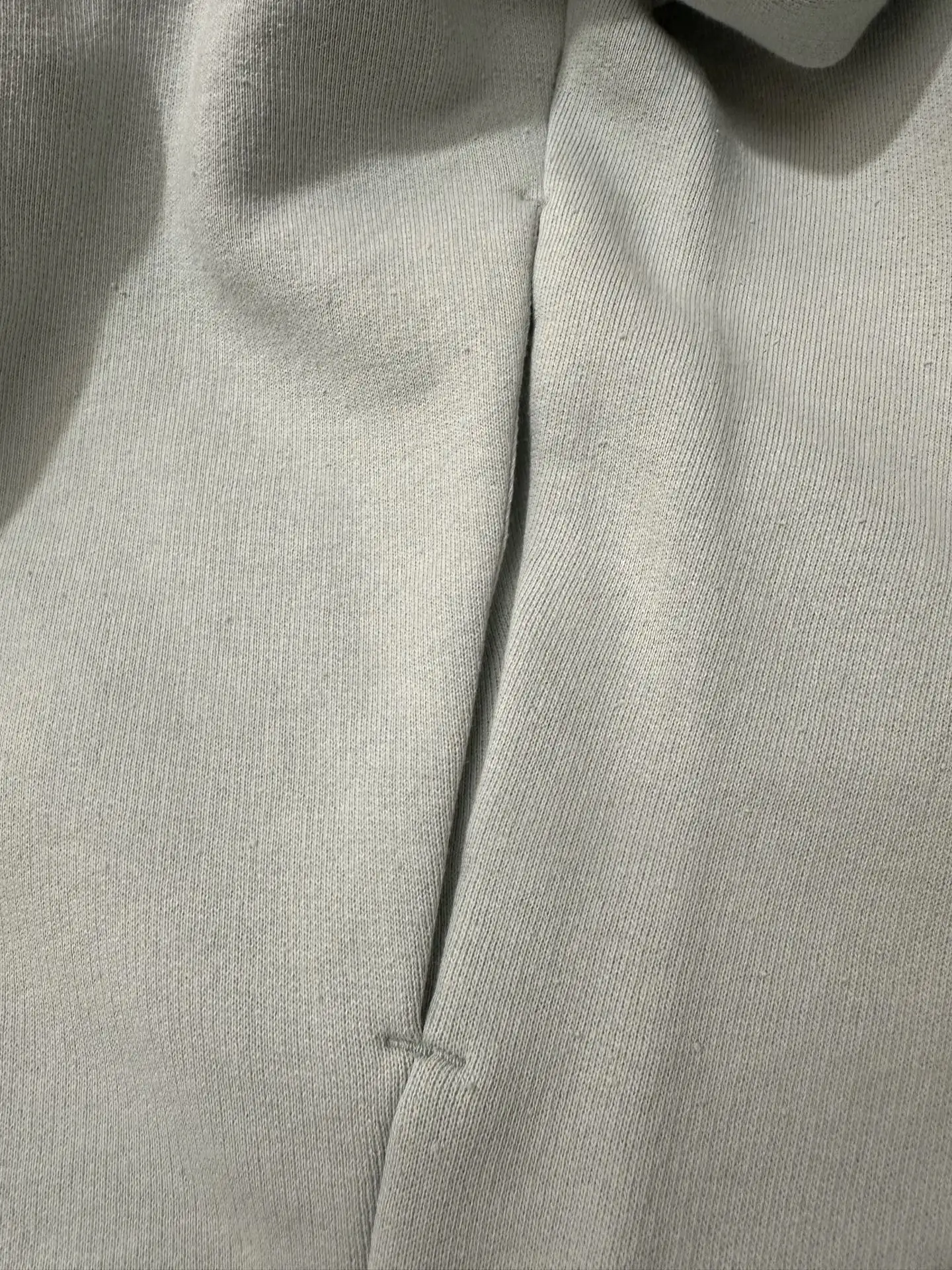 Logo-Embroidered Zip-Up Sweatshirt D30023123 — view 12