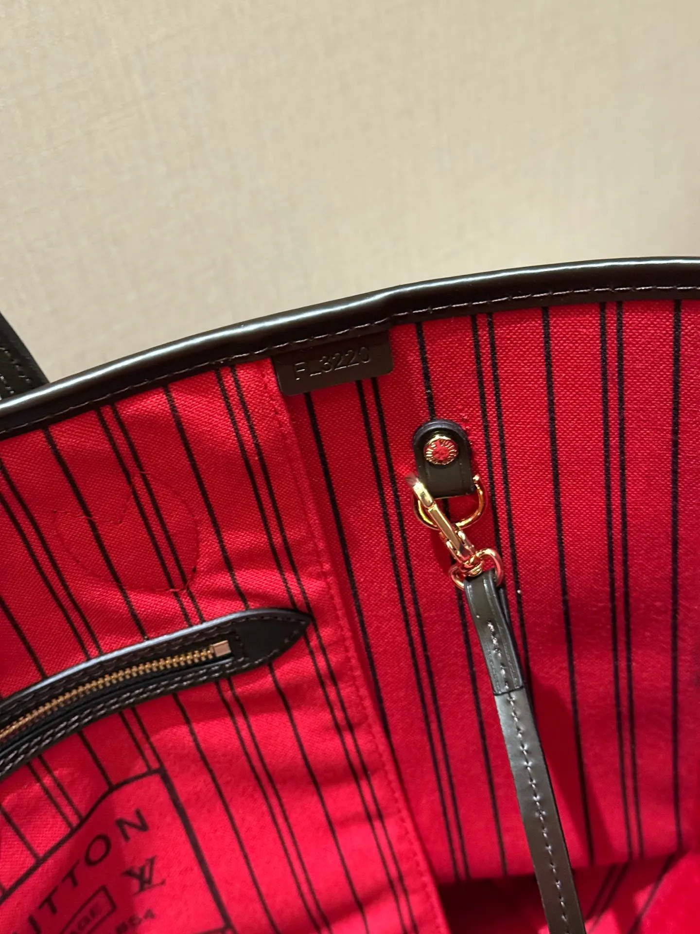 Neverfull Damier Ebene Tote Bag D30018055 — view 6