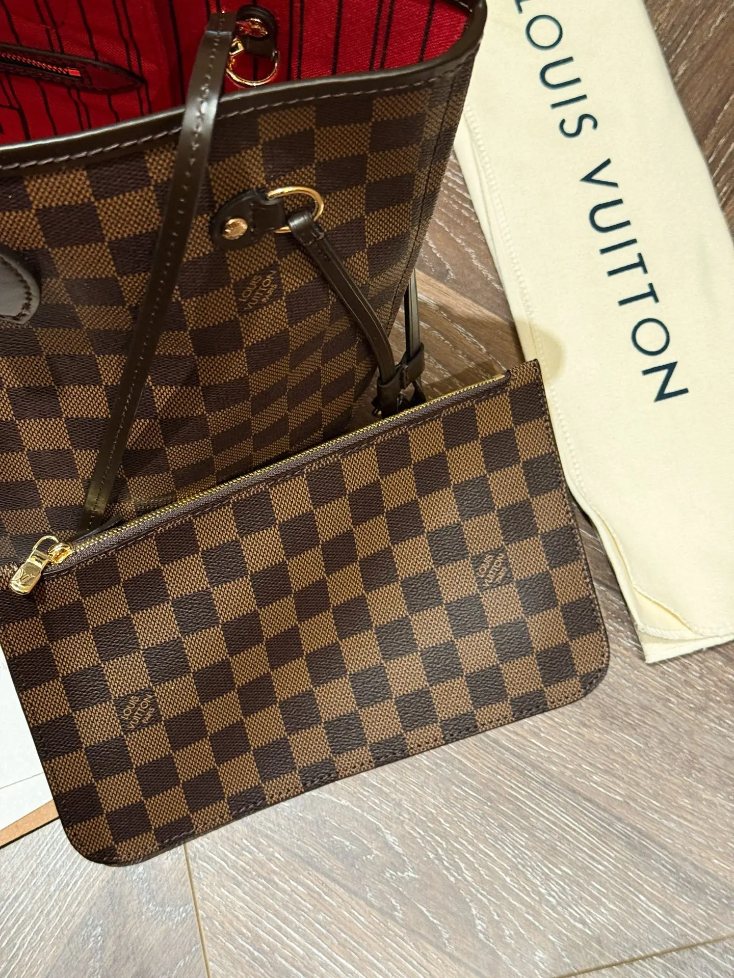 Neverfull Damier Ebene Tote Bag D30018055 — view 8