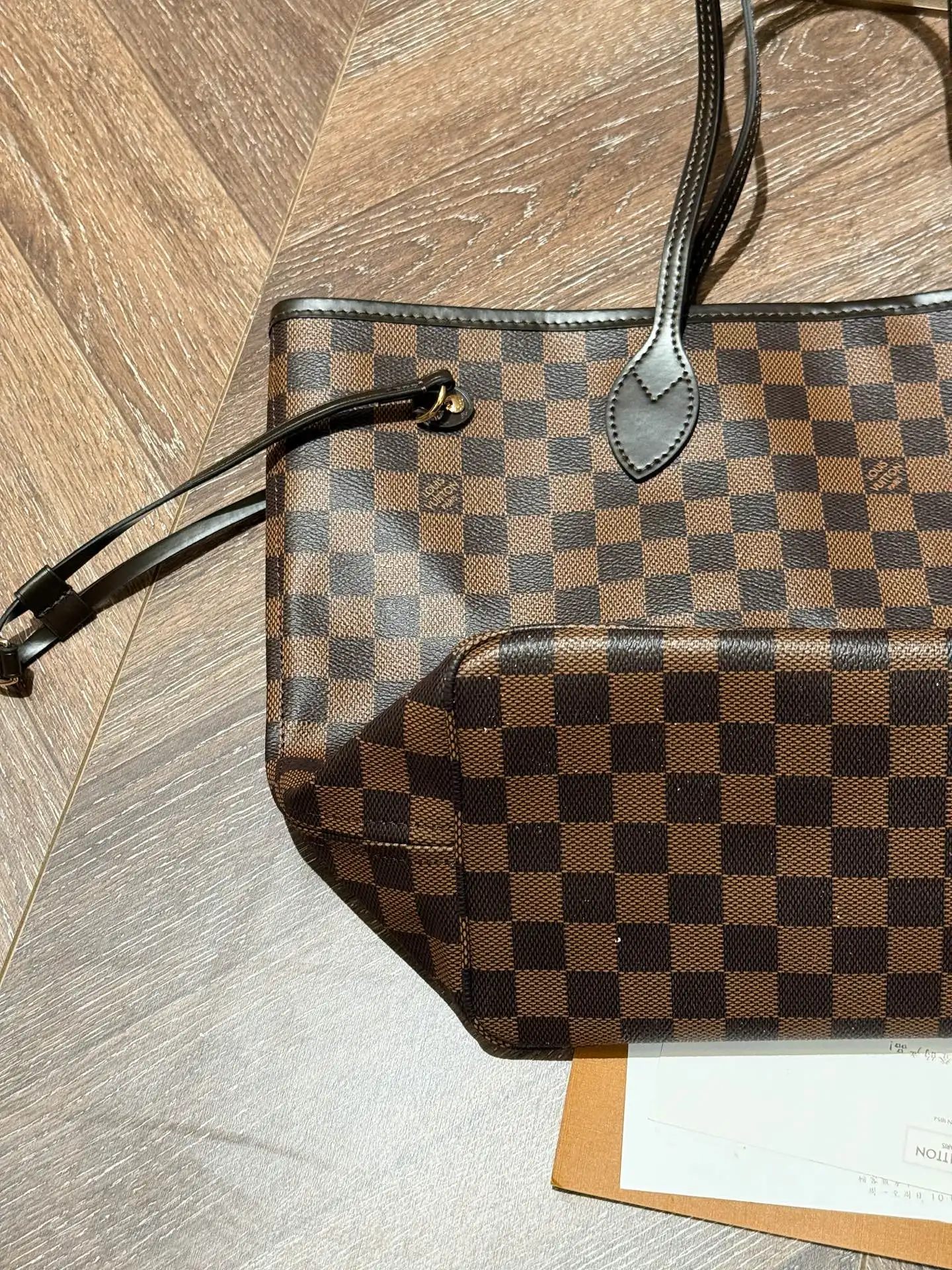 Neverfull Damier Ebene Tote Bag D30018055 — view 9
