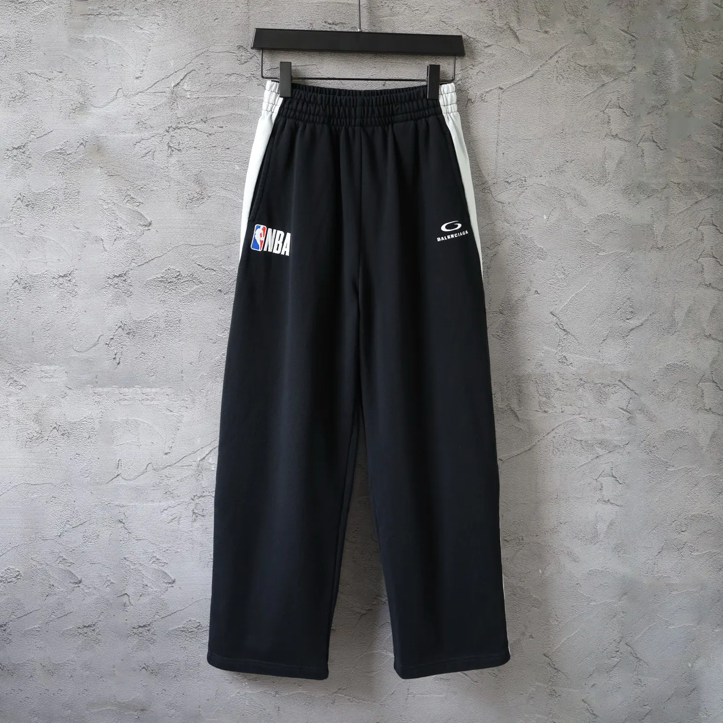 NBA Logo Embroidered Cotton-Blend Sweatpants D30014222