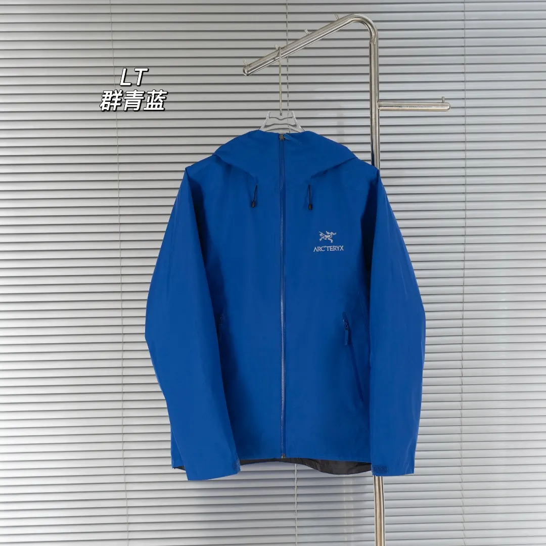 Beta LT GORE-TEX Hooded Shell Jacket D30023658