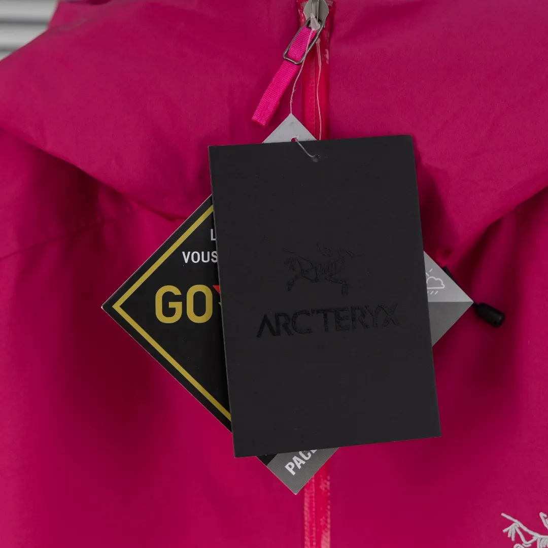 Beta LT GORE-TEX Waterproof Shell Jacket D30023652 — view 11