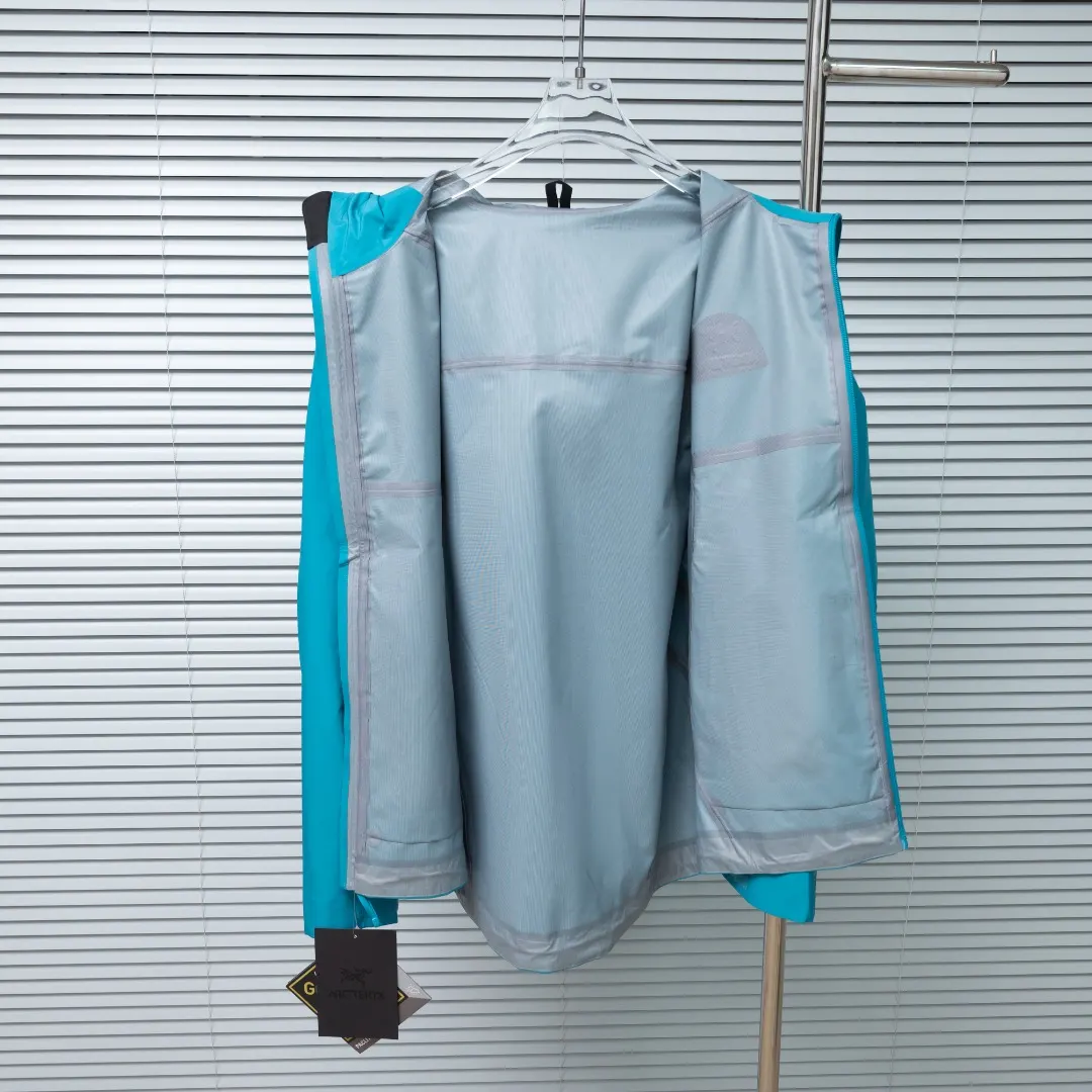 Beta LT GORE-TEX Hooded Shell Jacket D30023644 — view 3