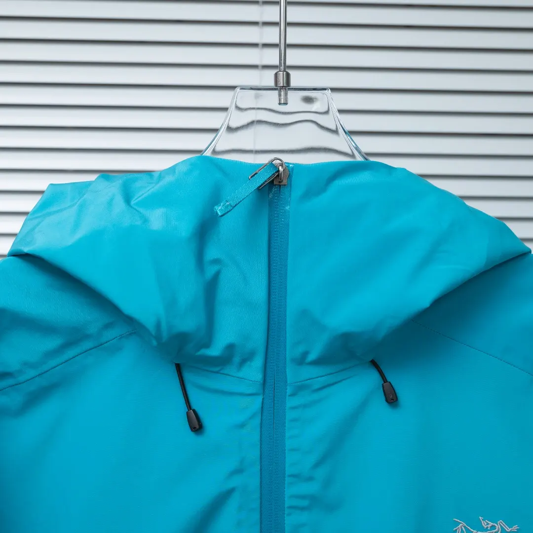 Beta LT GORE-TEX Hooded Shell Jacket D30023644 — view 4