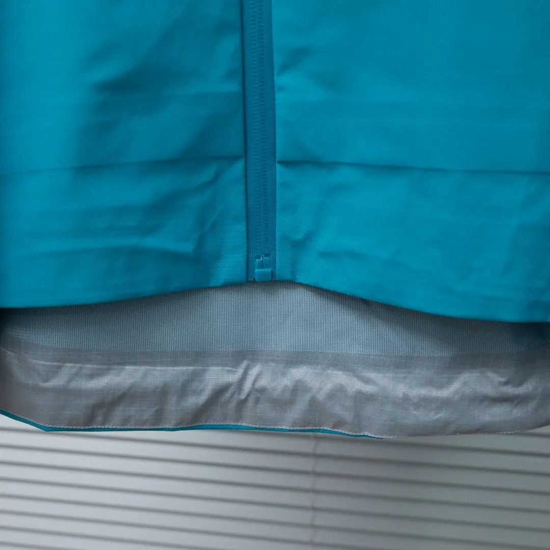 Beta LT GORE-TEX Hooded Shell Jacket D30023644 — view 8