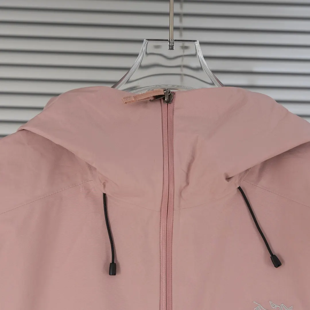 Beta LT GORE-TEX Hooded Shell Jacket D30023655 — view 4