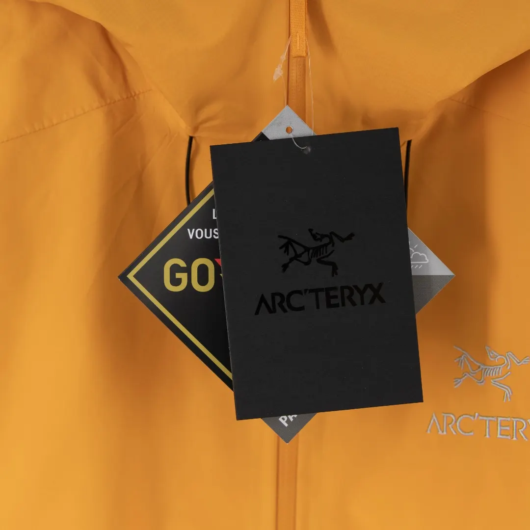 Beta LT GORE-TEX Hooded Shell Jacket D30023659 — view 11
