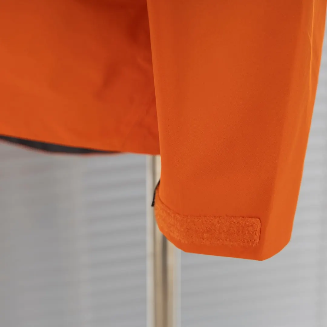 Arc'teryx Beta LT GORE-TEX Hooded Jacket D30023656 — view 7
