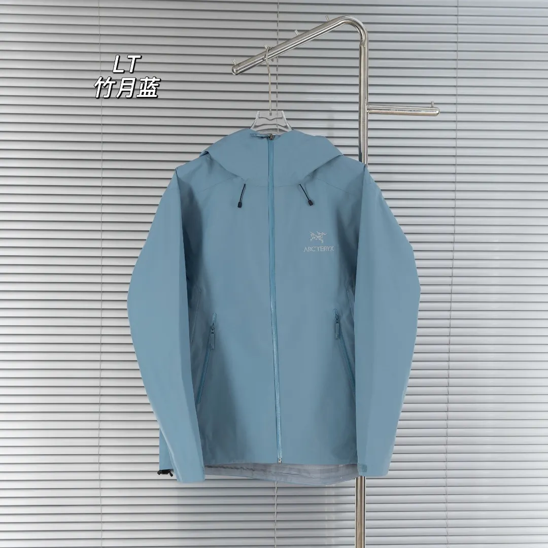 Beta LT GORE-TEX Hooded Shell Jacket D30023645