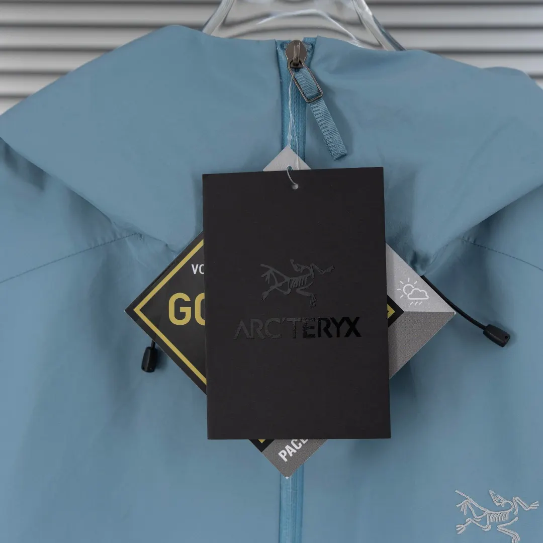 Beta LT GORE-TEX Hooded Shell Jacket D30023645 — view 11