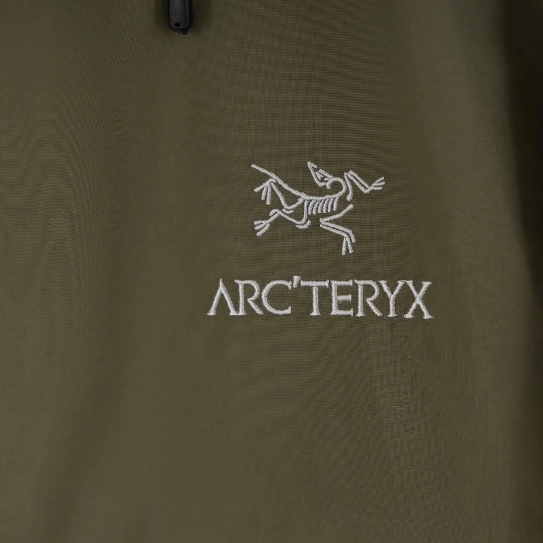 Beta LT GORE-TEX Hooded Jacket D30023651 — view 5