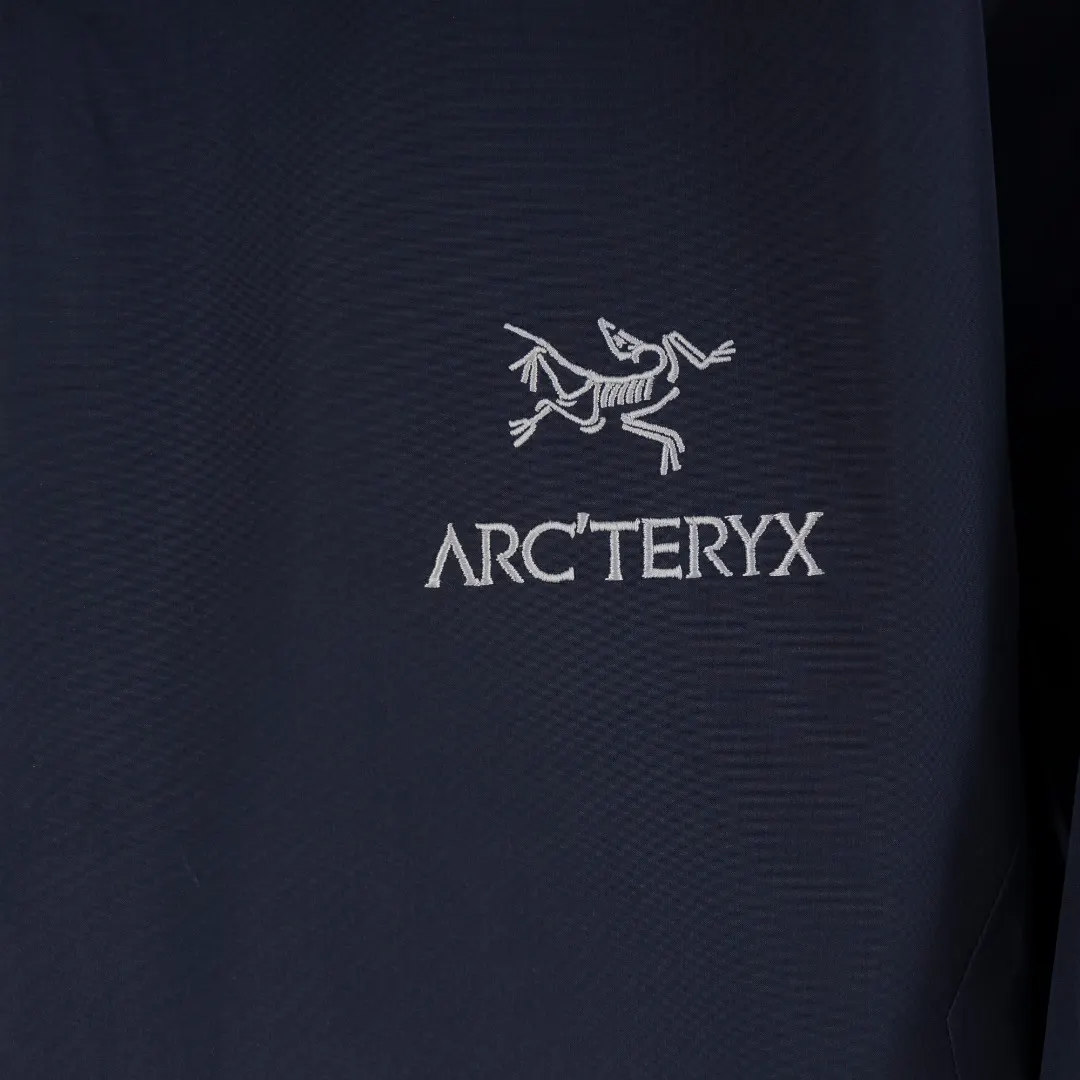 Beta LT GORE-TEX Hooded Jacket D30023648 — view 5