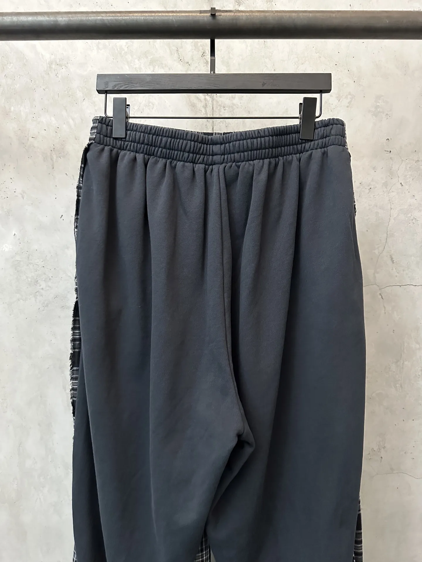 Plaid Paneled Wide-Leg Trousers D31011924 — view 5