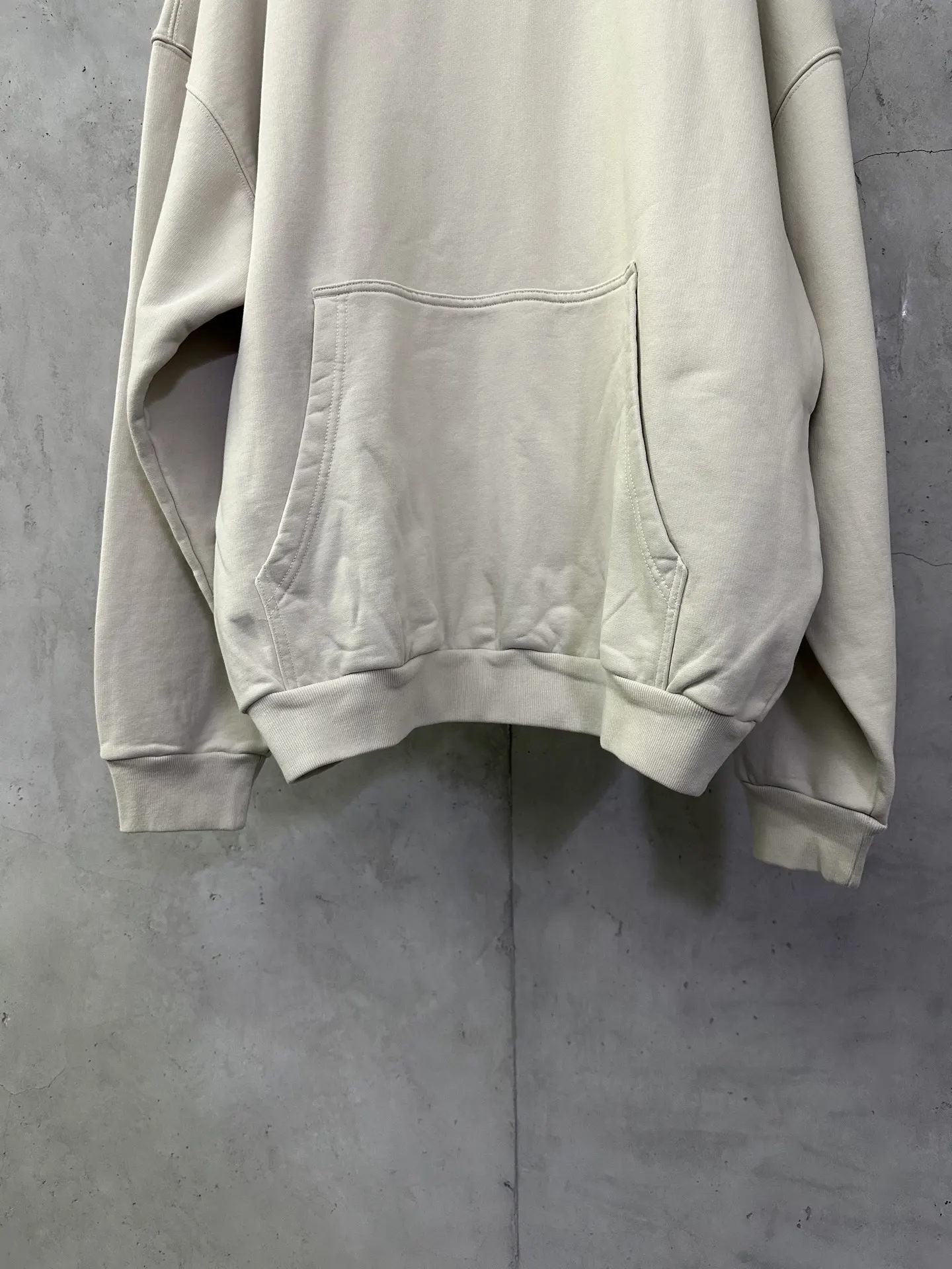Logo Embroidery Oversized Cotton Hoodie D31018851 — view 4