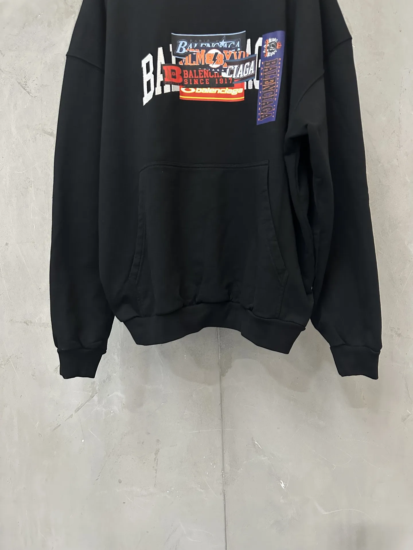 Sticker Stack Oversized Cotton Hoodie D31023155 — view 4