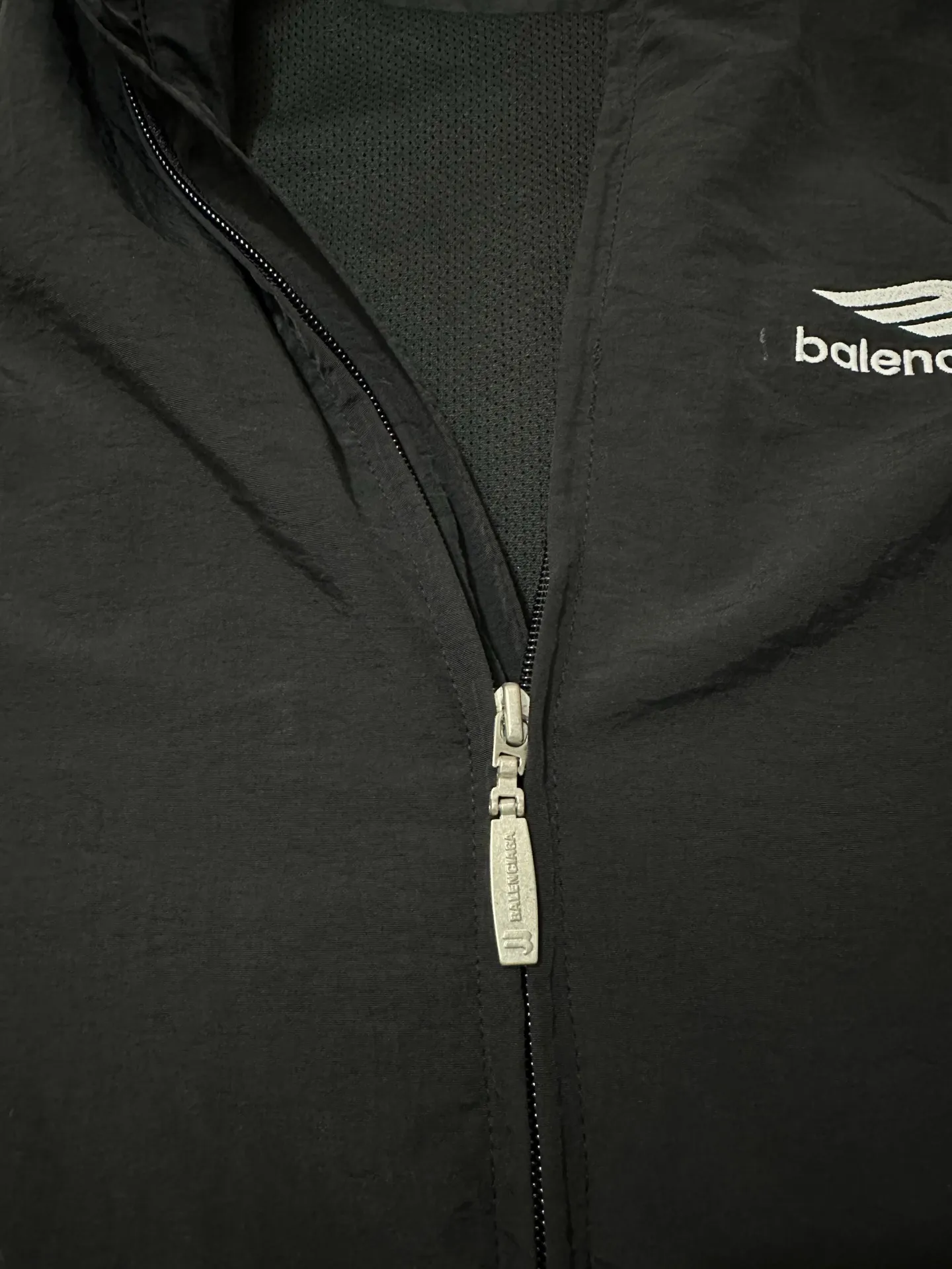 Logo-Embroidered Stand-Collar Windbreaker Jacket D31023714 — view 7