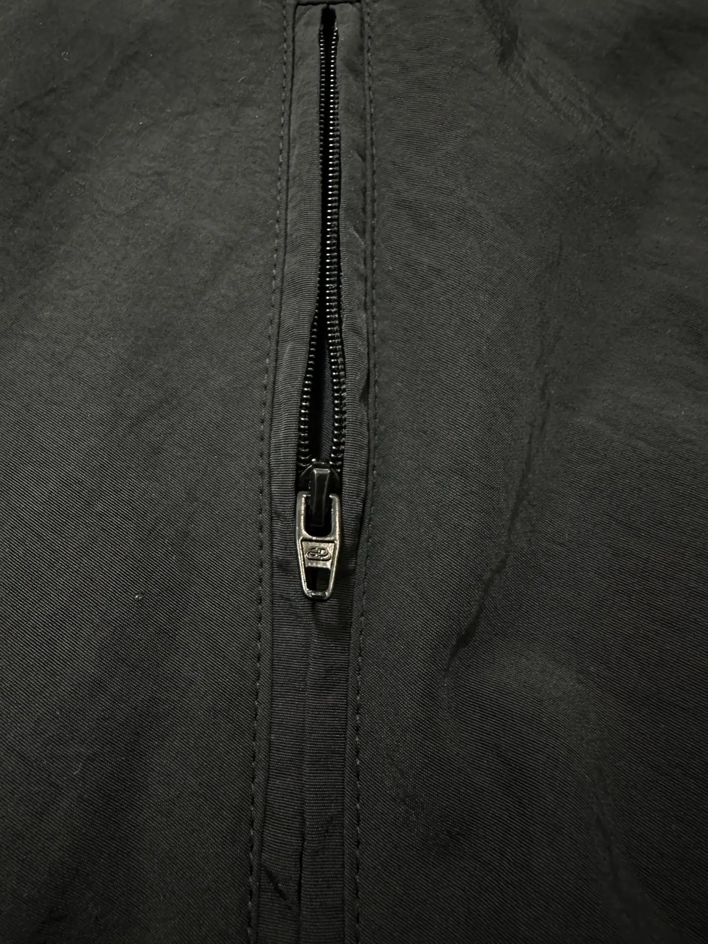 Logo-Embroidered Stand-Collar Windbreaker Jacket D31023714 — view 9
