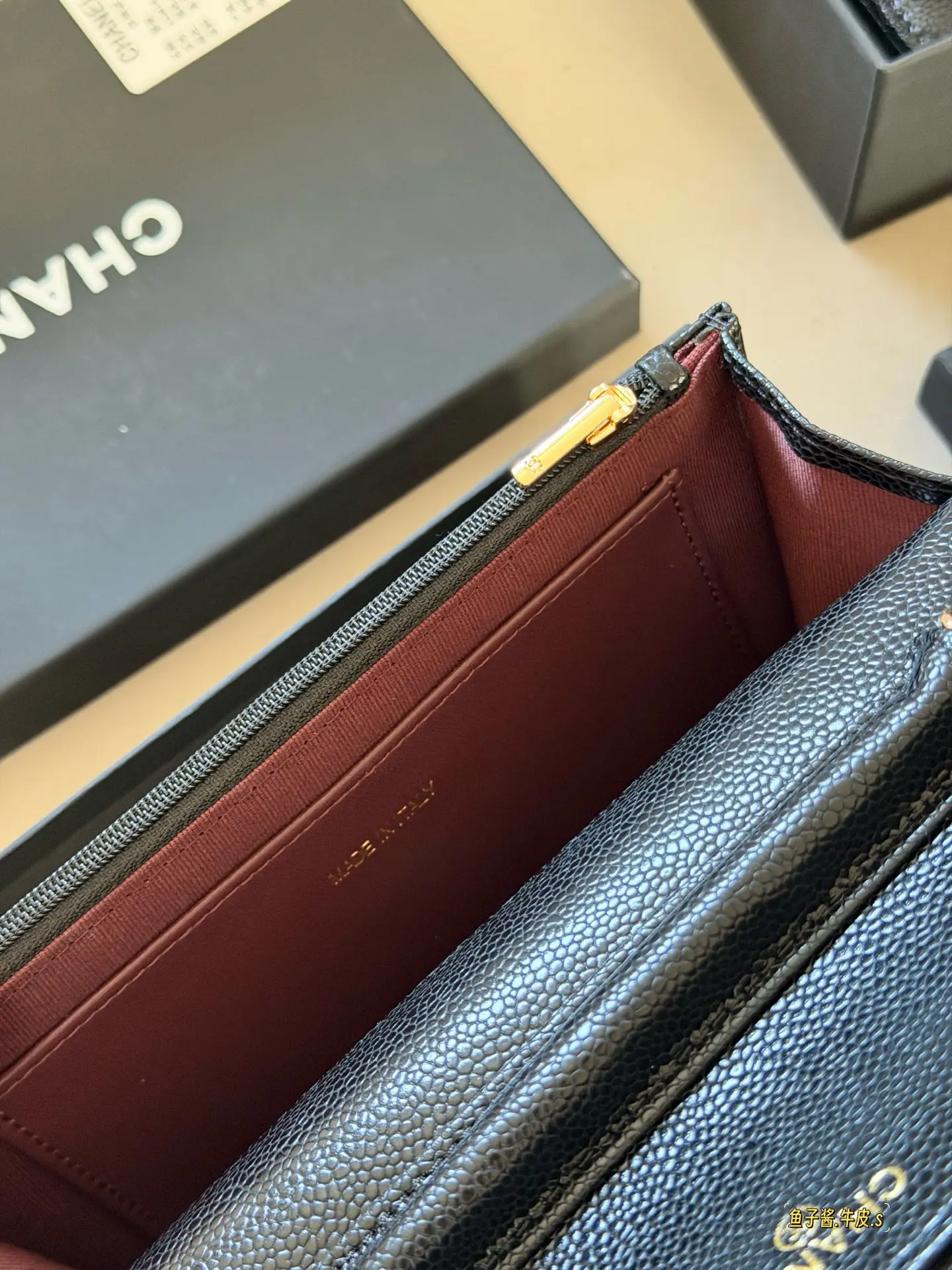 Quilted Caviar Leather Wallet on Chain D31018161 — view 8