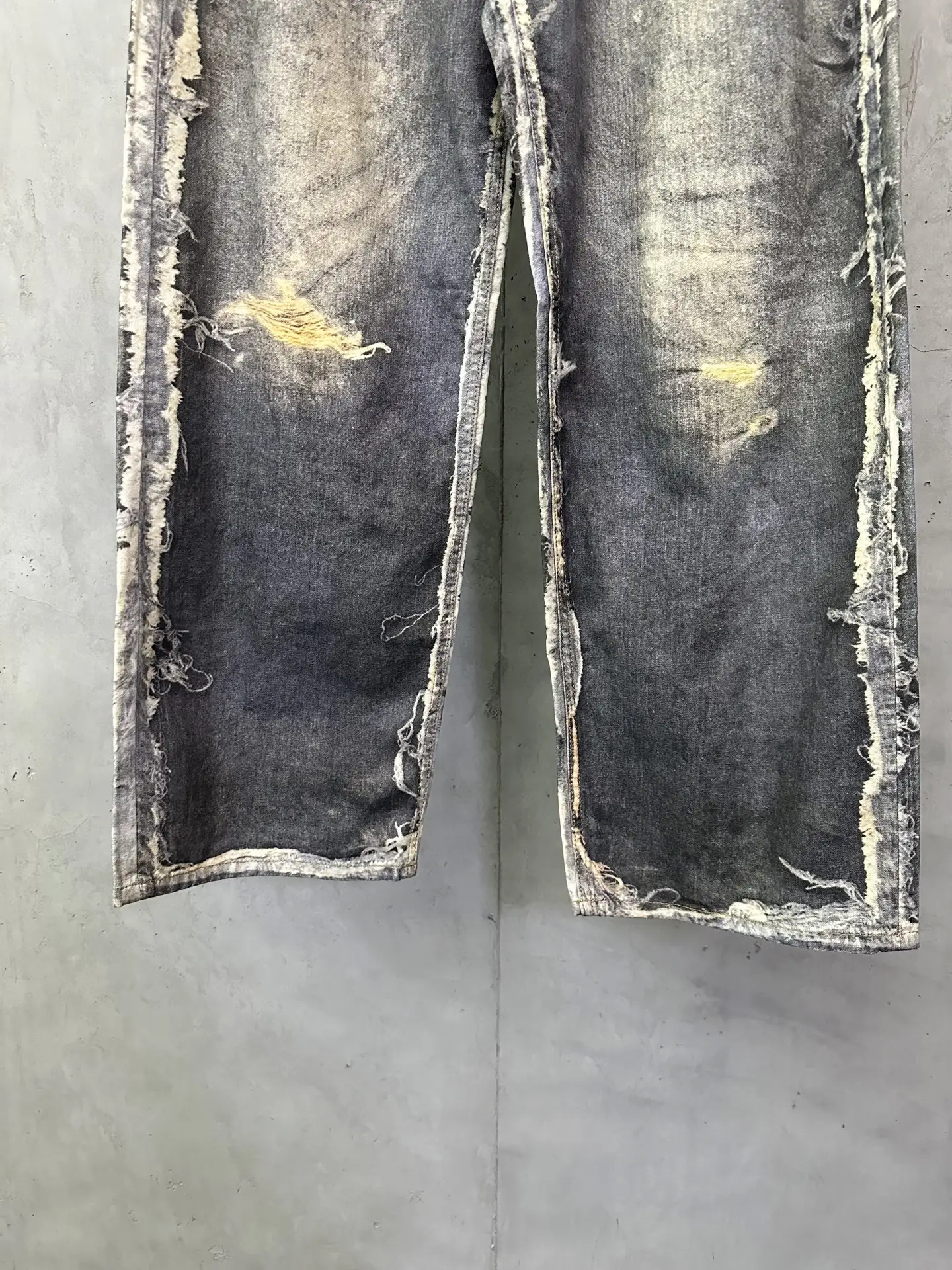 3D-Print Distressed Wide-Leg Jeans D32012377 — view 4
