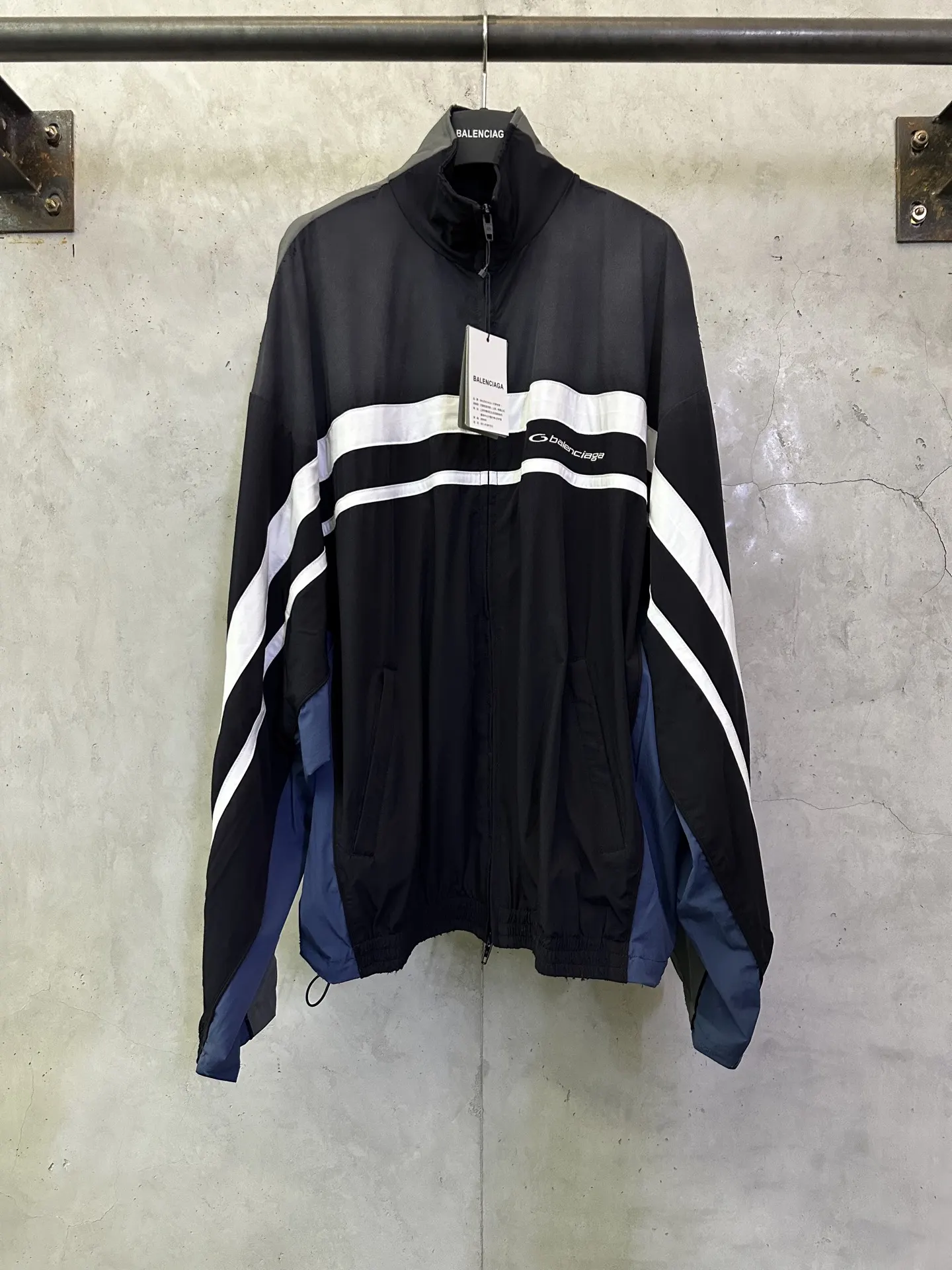 Color-Block Oversized Track Jacket D32012405