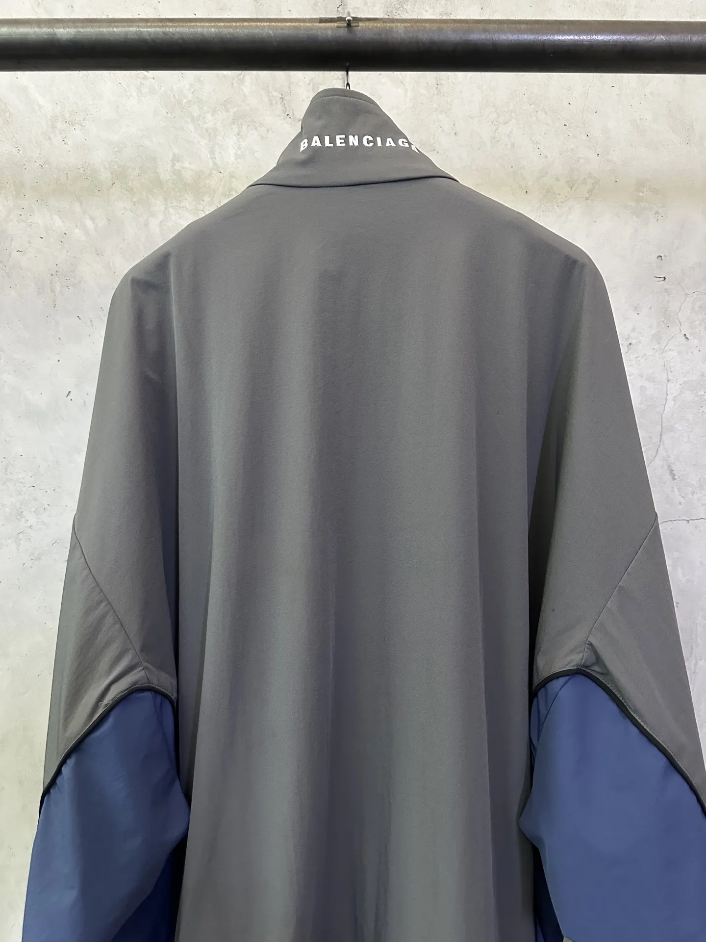 Color-Block Oversized Track Jacket D32012405 — view 5