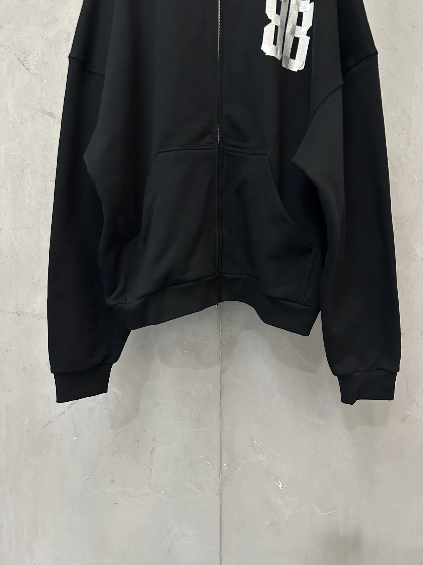 BB Tape Logo Zip-Up Hoodie D32022289 — view 4