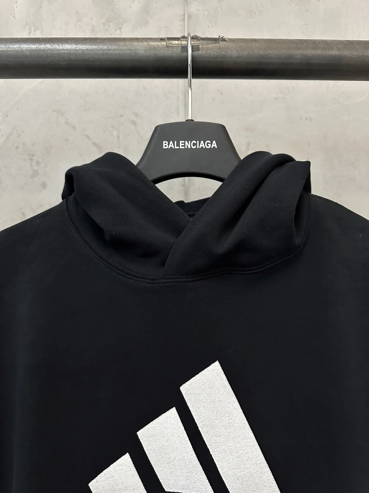 Balenciaga x Adidas Embroidered Logo Hoodie D32020491 — view 5