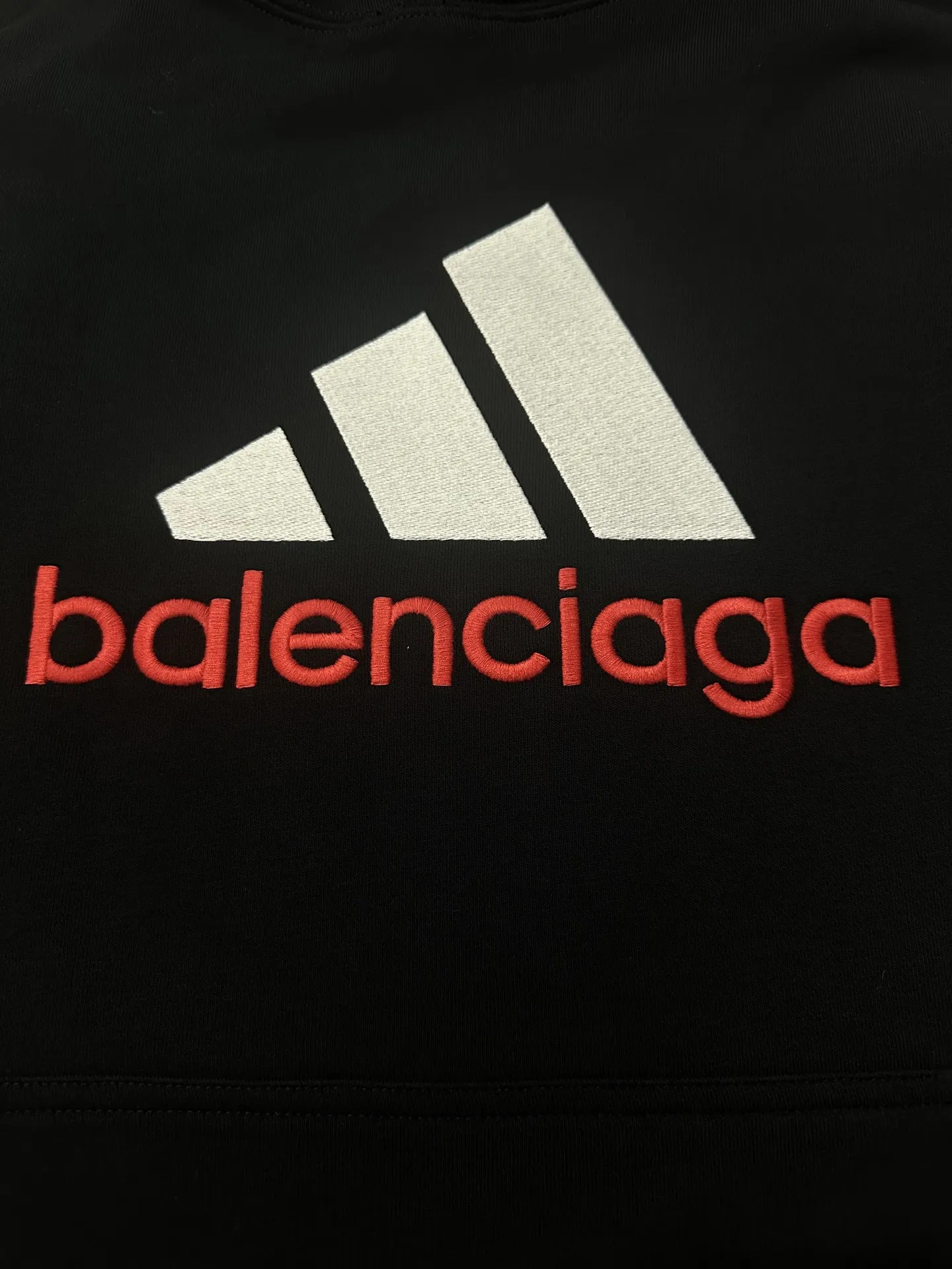 Balenciaga x Adidas Embroidered Logo Hoodie D32020491 — view 7